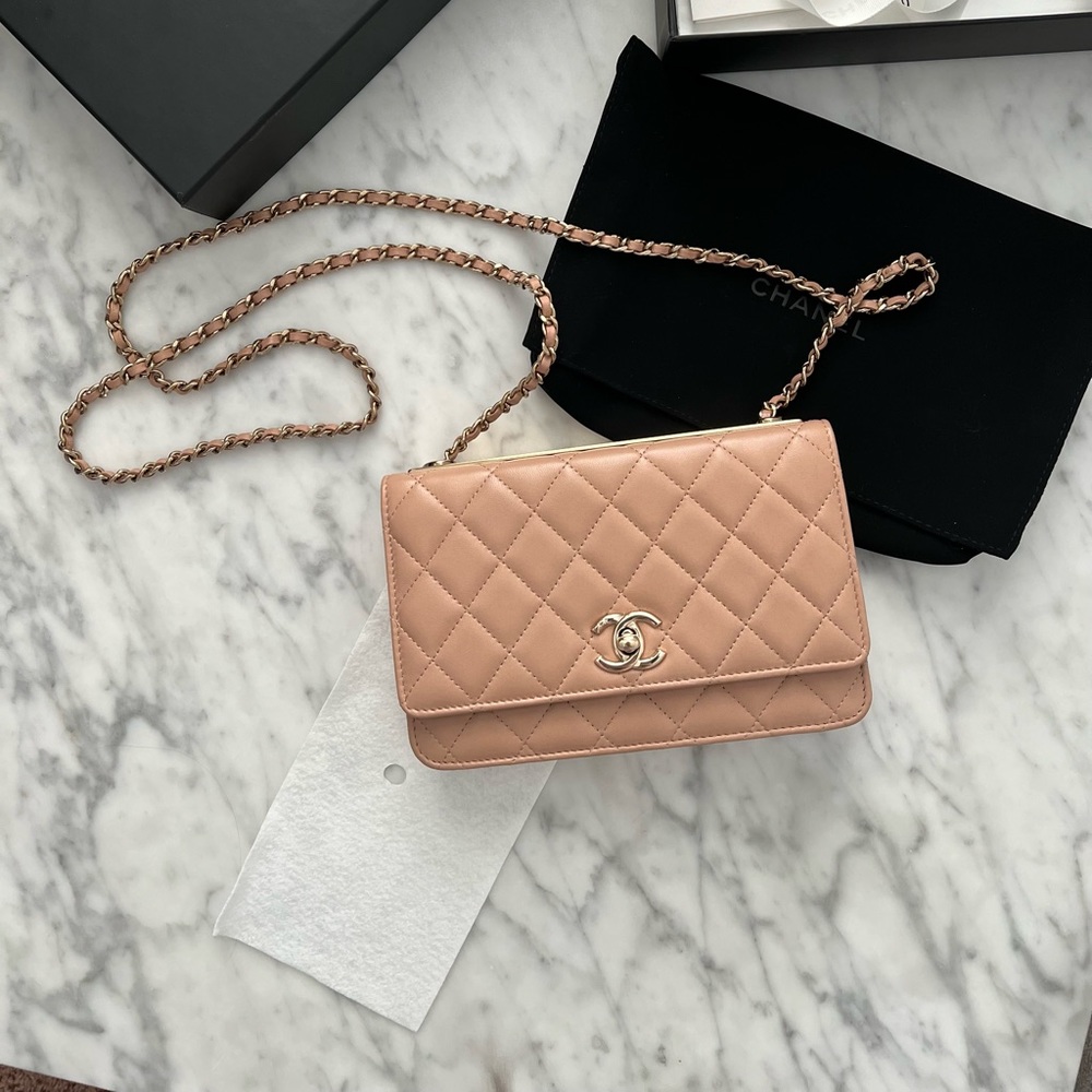 Chanel Lambskin quilted Trendy CC WOC Beige